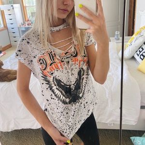 Vintage looking Band Tee!